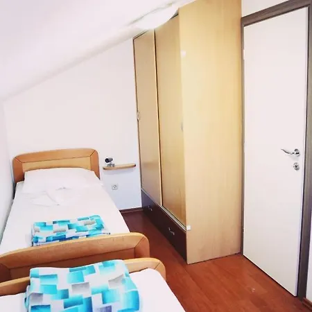 With Parking Space - 17853 Appartement