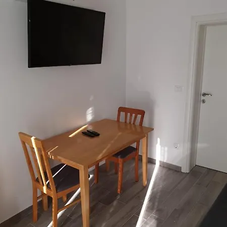 With A Parking Space - 17853 *