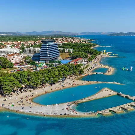 With Parking Space - 17853 Vodice