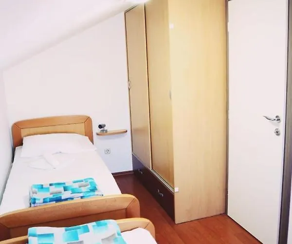 With Parking Space - 17853 Apartamento